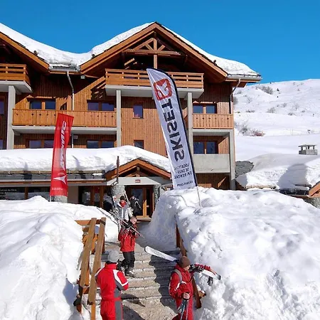 Chalet 8 *